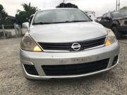 Nissan Versa 1.8 S Hatchback 2011 Silver for sale