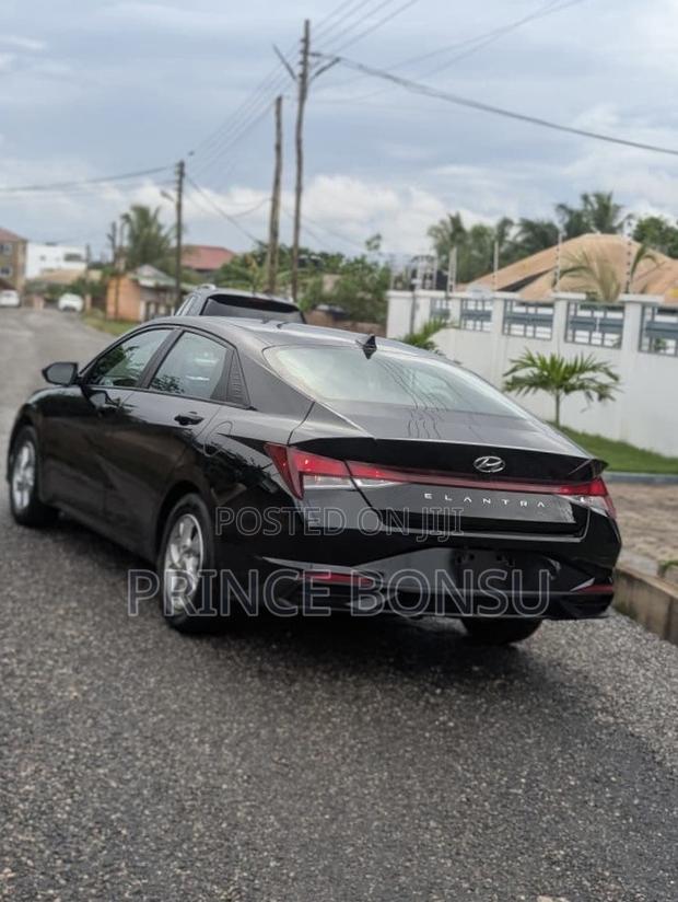 Hyundai Elantra 2021 Black