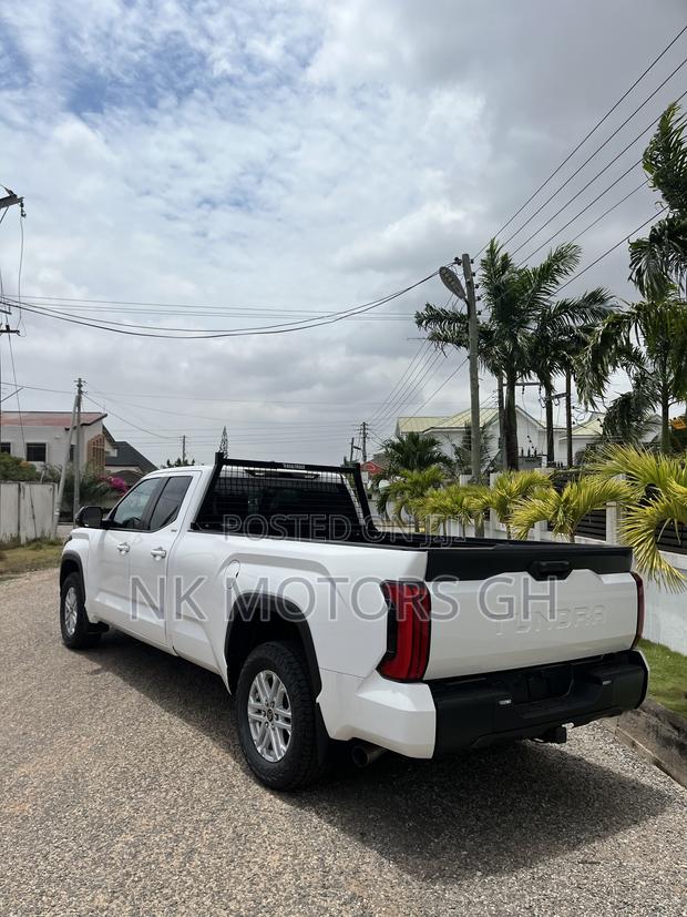 Toyota Tundra SR5 CrewMax 6.5' Bed 2024 White