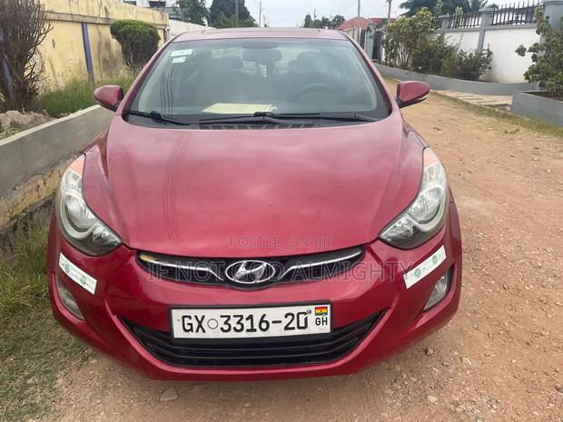 Hyundai Elantra 2013 Red