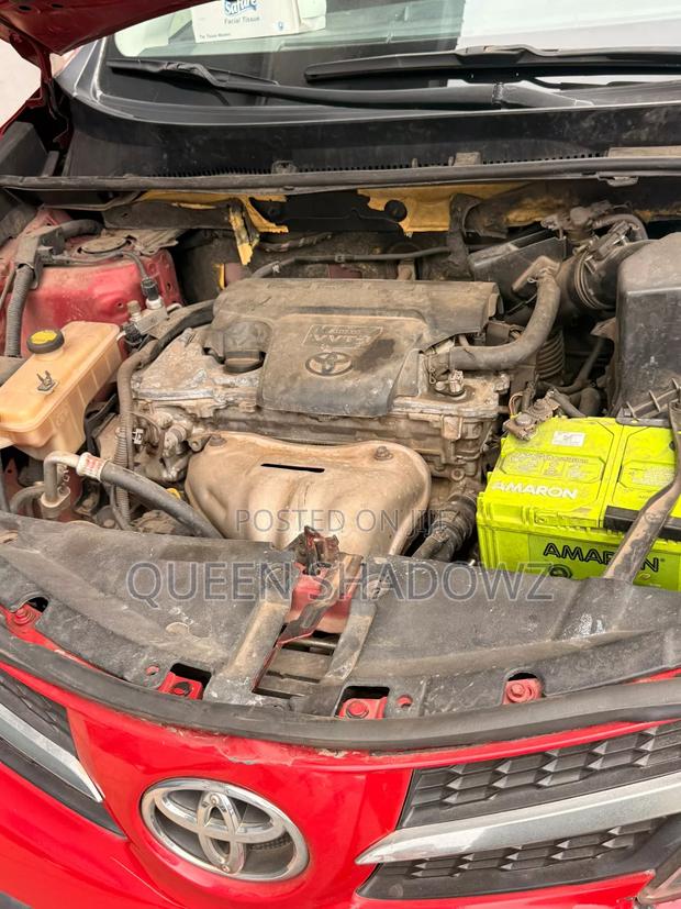 Toyota RAV4 2014 Red