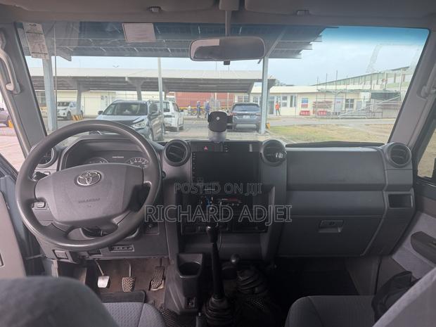Toyota Land Cruiser 76 Series 2017 Gray