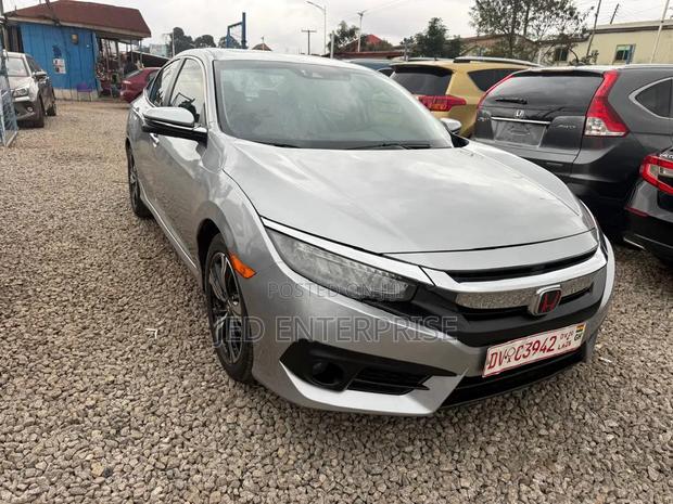 Honda Civic Touring 4dr Sedan (1.5L 4cyl) 2016 Silver