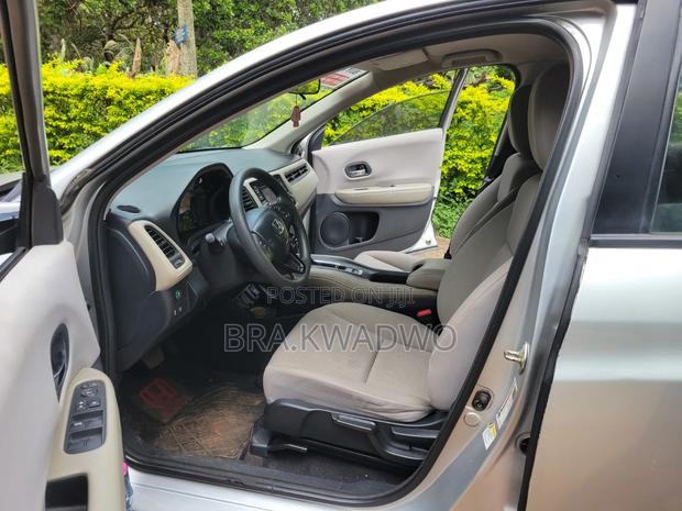 Honda HR-V 4dr SUV (1.5L 4cyl CVT) 2016 Silver