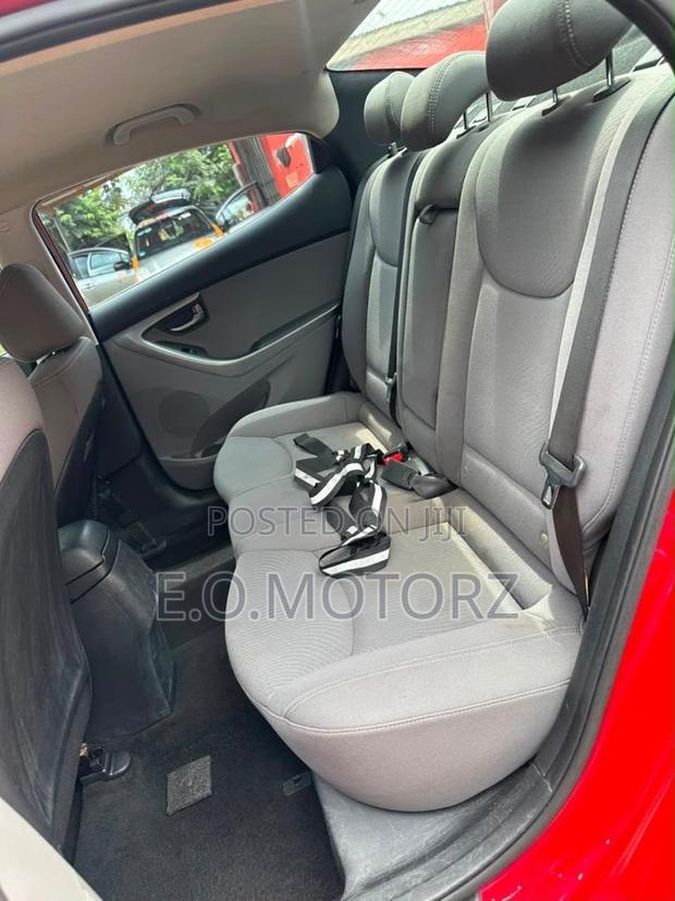 Hyundai Elantra 2015 Red