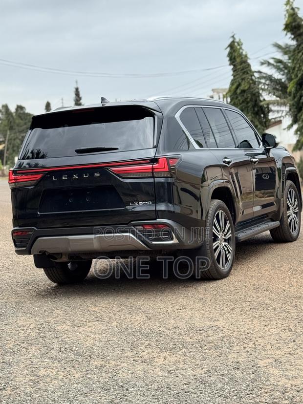 Lexus LX 600 2023 Black
