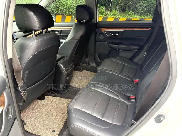 Honda CR-V EX FWD 2019 White