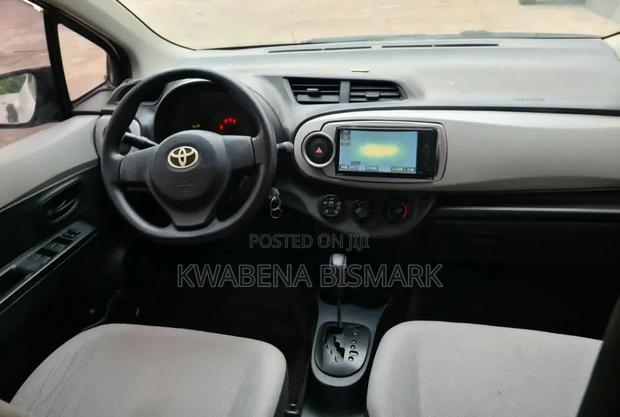 Toyota Vitz 2012 White