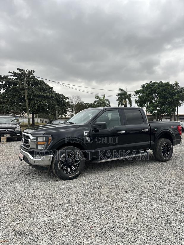 Ford F-150 XLT 2021 Black