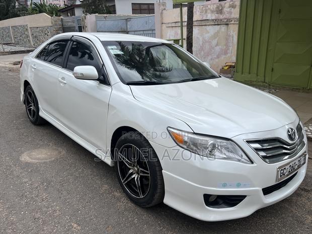 Toyota Camry LE 4dr Sedan (2.5L 4cyl 6AM) 2010 White
