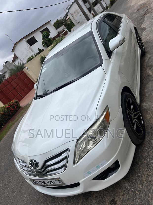 Toyota Camry LE 4dr Sedan (2.5L 4cyl 6AM) 2010 White