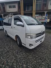 Toyota Grand HiAce G 3.0 Diesel Turbo 4WD 8-Seater 2001 White for sale