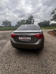Toyota Corolla SE 4dr Sedan (1.8L 4cyl CVT) 2017 for sale