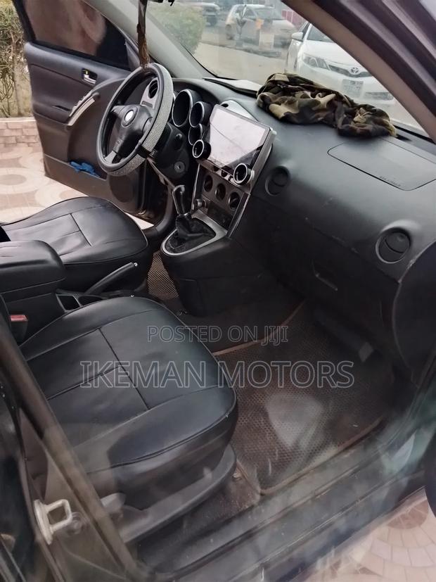 Toyota Matrix Hatchback FWD (1.8L 4cyl 5M) 2010 Black