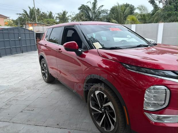 Mitsubishi Outlander 2.4 PHEV AWD 2022 Red