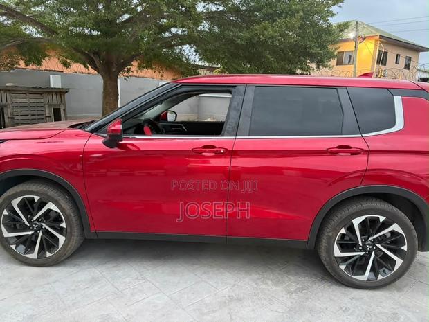 Mitsubishi Outlander 2.4 PHEV AWD 2022 Red