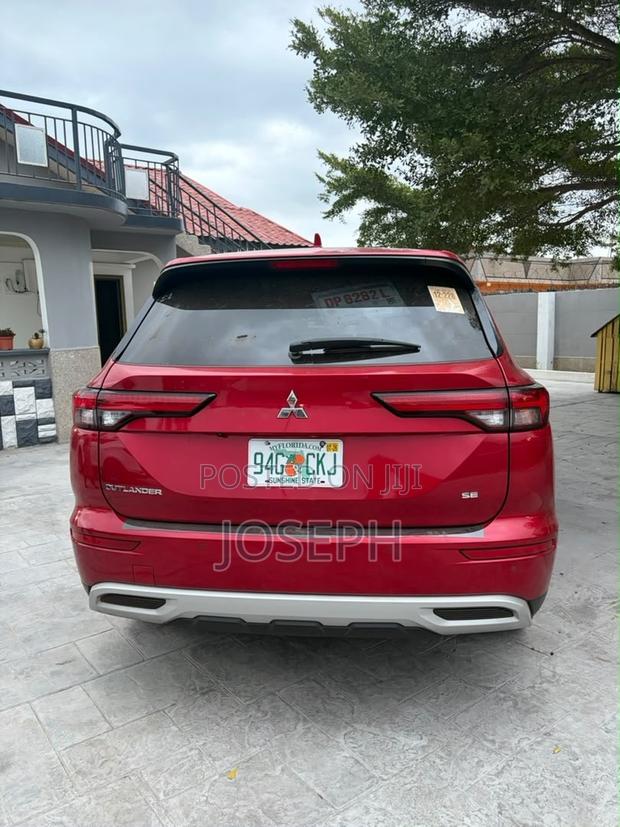 Mitsubishi Outlander 2.4 PHEV AWD 2022 Red