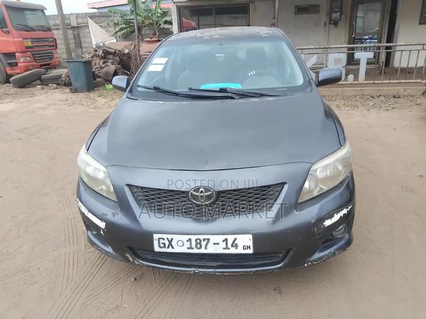 Toyota Corolla LE 4dr Sedan (1.8L 4 cyl 4A) 2009 Gray