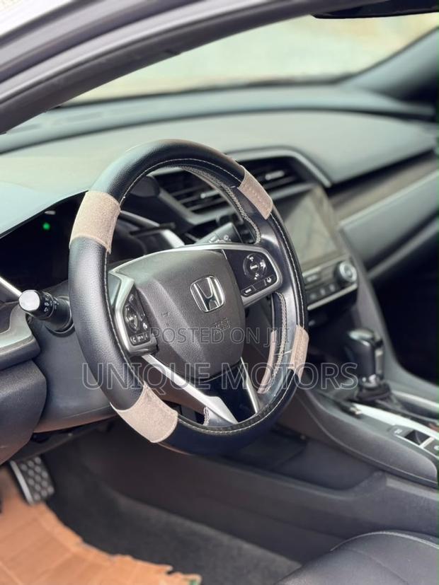 Honda Civic Sport Sedan 2020 Gray