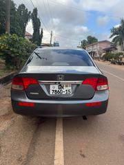 Honda Civic 1.8 5 Door Automatic 2010 Gray for sale