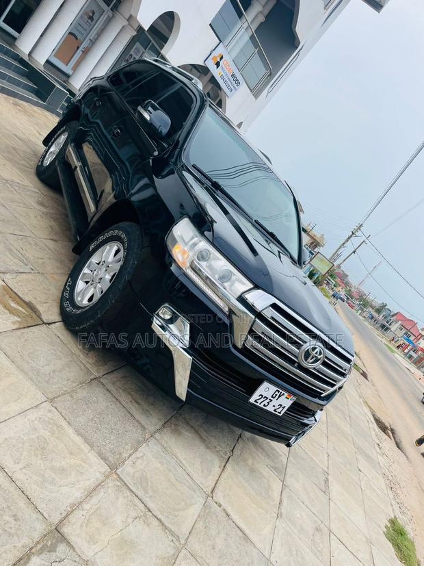 Toyota Land Cruiser Prado 2021 Black