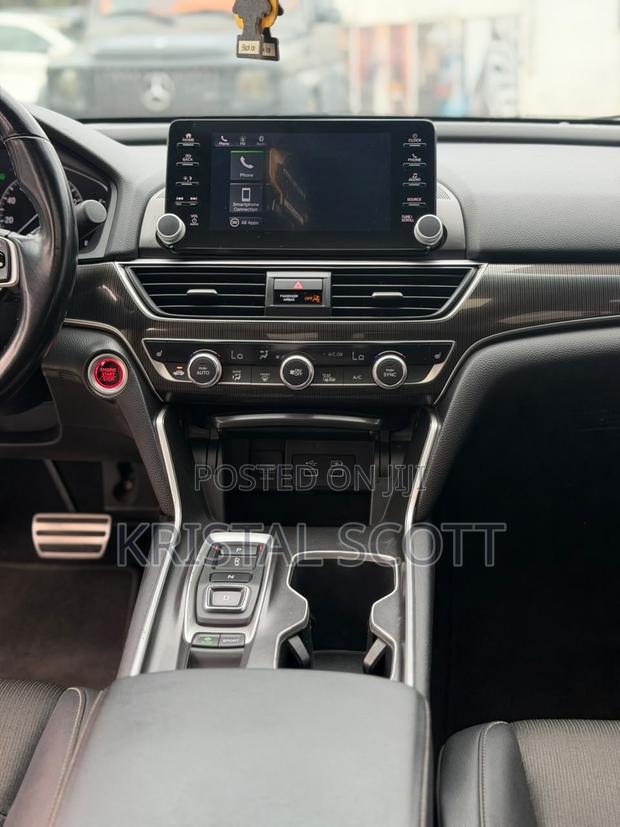 Honda Accord Sport 2.0T 2022 White