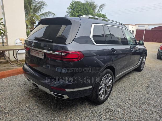BMW X7 xDrive40i 2022 Gray