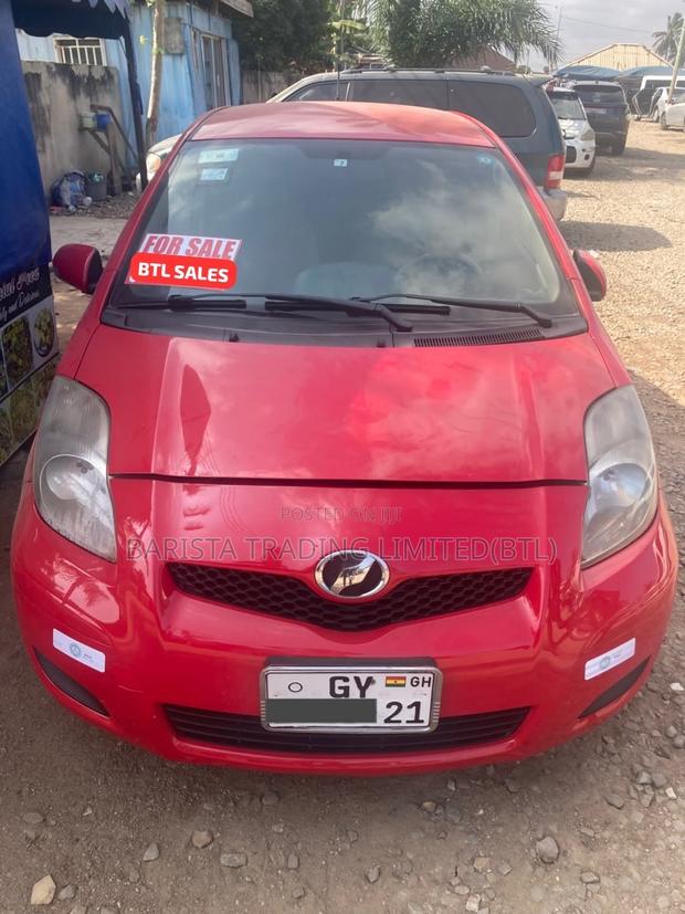 Toyota Vitz 1.3 AWD 5dr 2010 Red
