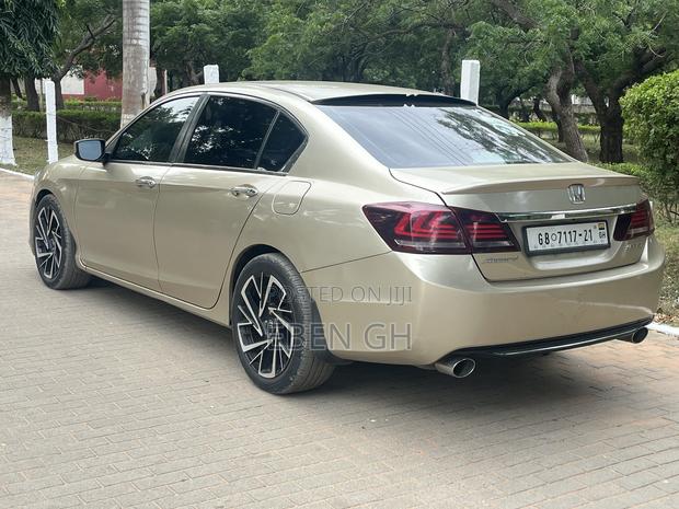 Honda Accord EX 2dr Coupe (2.4L 4cyl CVT) 2015 Gold