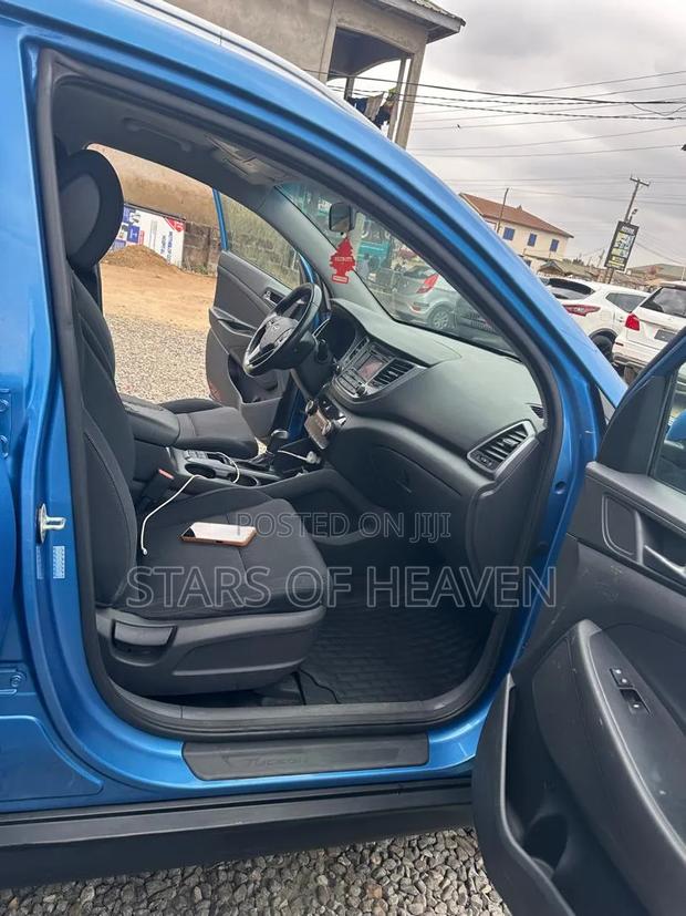 Hyundai Tucson 2016 Blue