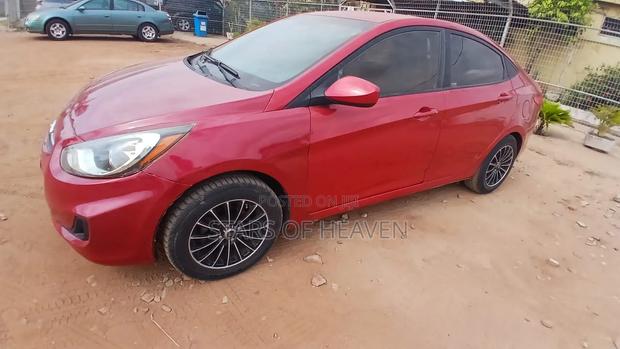 Hyundai Accent 2015 Red
