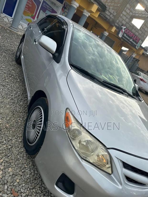 Toyota Corolla 2013 Silver