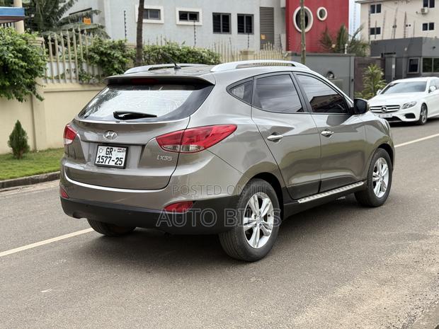 Hyundai Tucson 2013 Gray