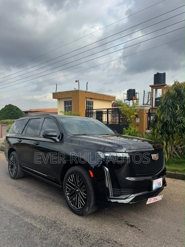 Cadillac Escalade Sport Platinum 2023 Black
