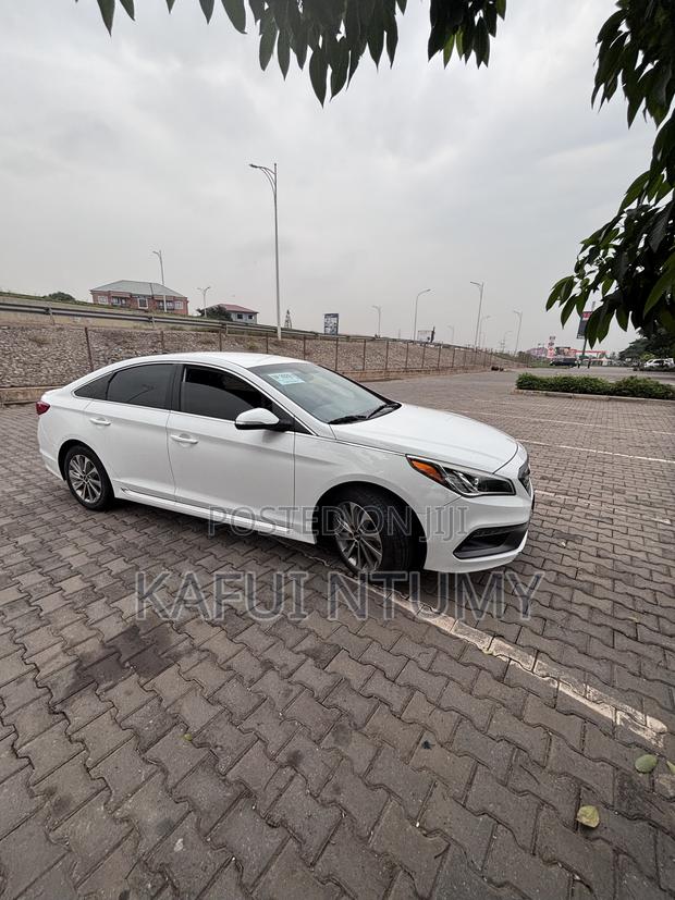 Hyundai Sonata Sport Sedan FWD (2.4L 4cyl 6A) 2017 White