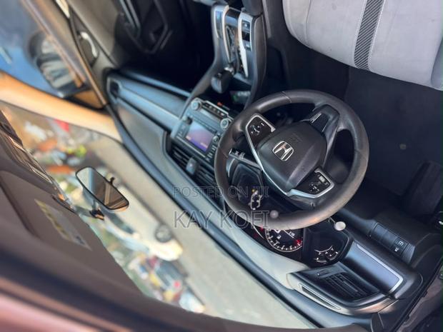 Honda Civic EX 4dr Sedan (2.0L 4cyl) 2017 Gray
