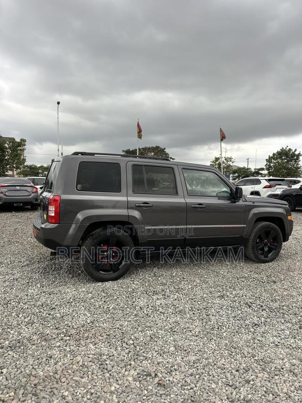 Jeep Patriot Latitude 4x4 2016 Black