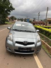 Toyota Yaris Base Hatchback 5dr 2010 Gray for sale