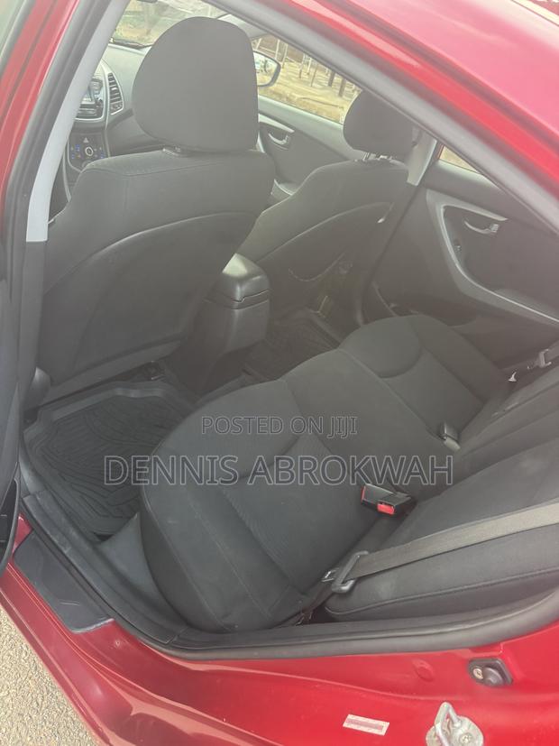 Hyundai Elantra SE 4dr Sedan (1.8L 4cyl 6A) 2015 Red