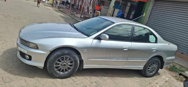 Mitsubishi Galant 2.4 2001 Silver