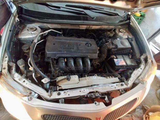 Pontiac Vibe 2.4 4WD 2010 Silver