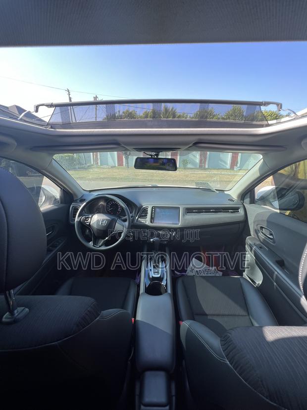 Honda Vezel 1.5 4WD 2020 White