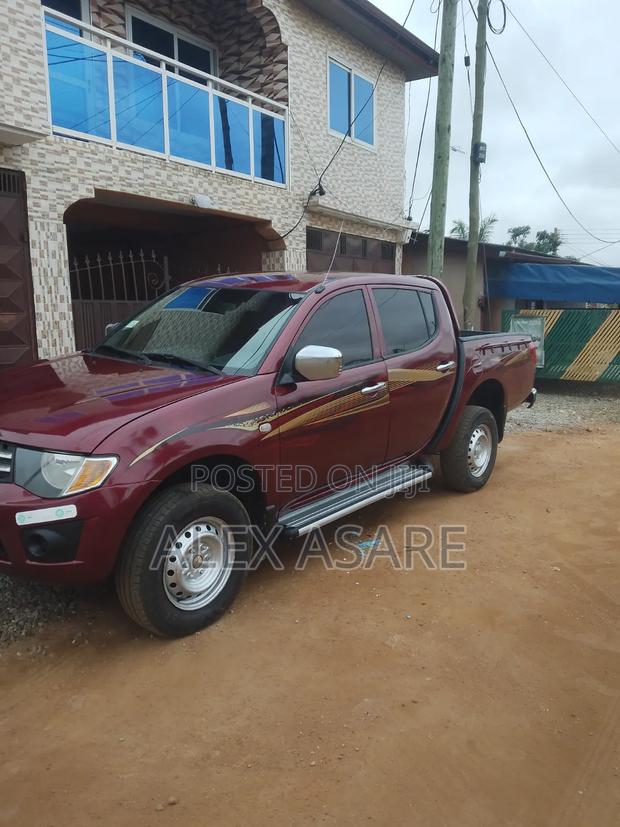 Mitsubishi L200 Double Cab 2.5 136hp 2012 Burgundy
