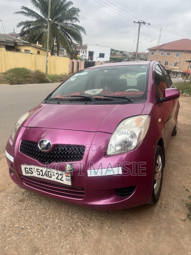 Toyota Vitz 1.0 FWD 3dr 2010 Purple