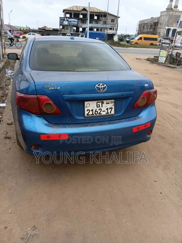 Toyota Corolla 2010 Blue