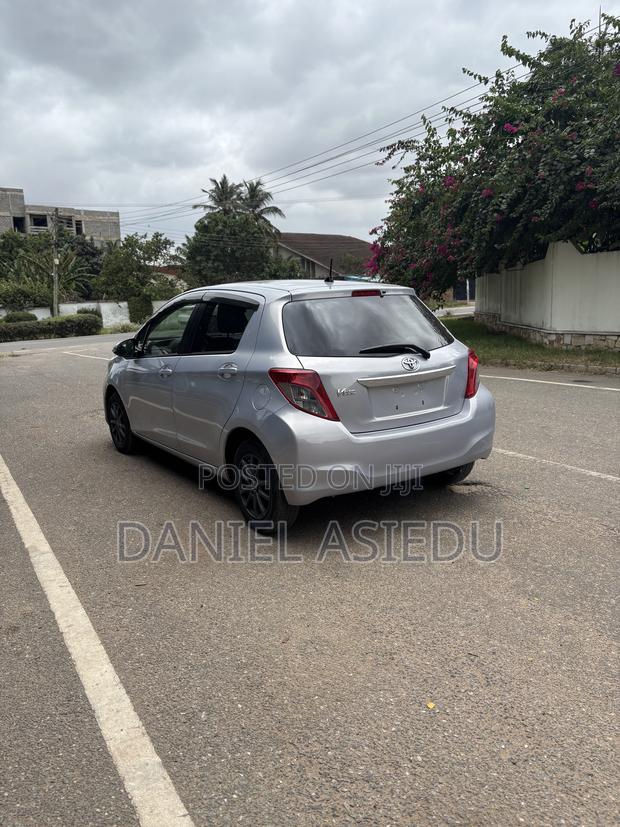 Toyota Vitz 1.3 AWD 3dr 2013 Silver