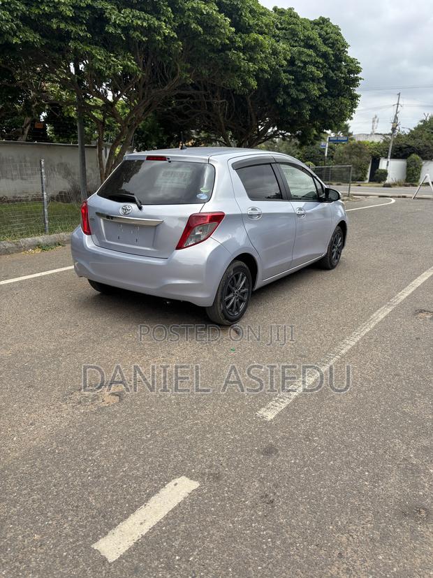 Toyota Vitz 1.3 AWD 3dr 2013 Silver