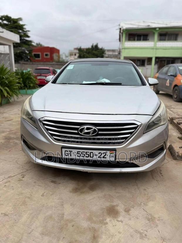 Hyundai Sonata Limited 4dr Sedan (2.4L 4cyl 6A) 2015 Silver