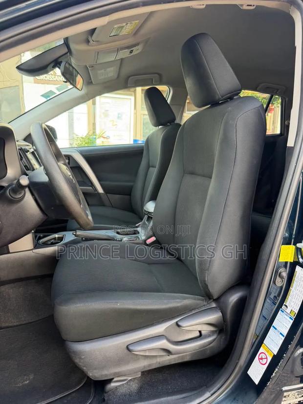 Toyota RAV4 LE AWD (2.5L 4cyl 6A) 2017 Teal