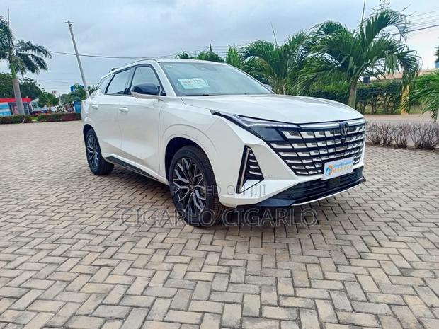 New Changan UNI-Z 1.5T Premium 2026 White
